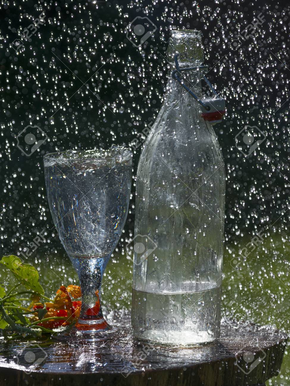 Botella de vidrio para agua