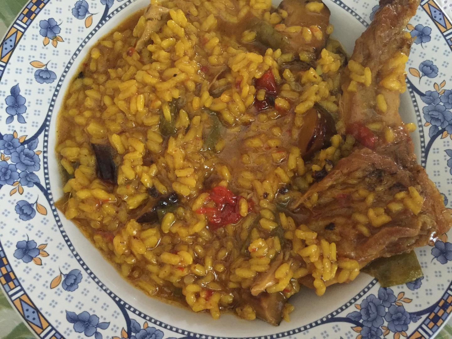 Arroz meloso con conejo, foie y boletus terminado
