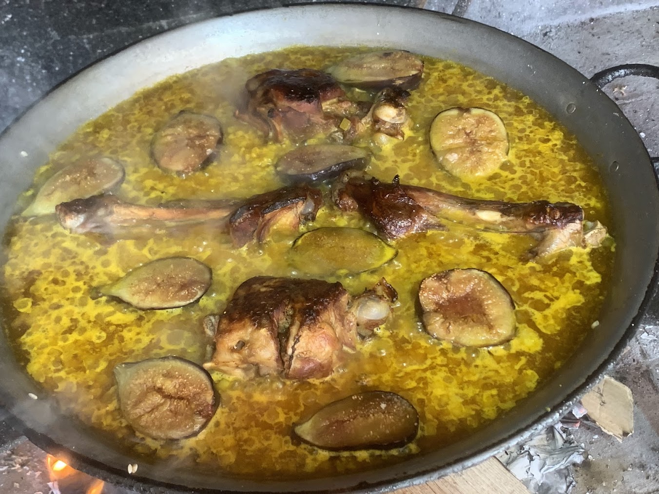 Cocción del arroz en paellera