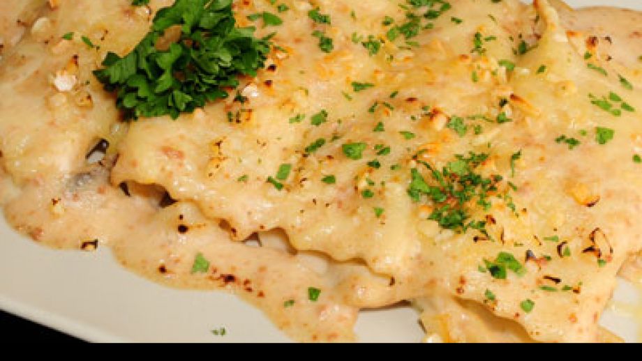 Canelones de setas y nata gratinados al horno